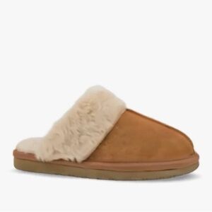 Minnetonka Mocassian slippers